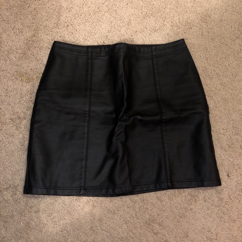 Leather skirt